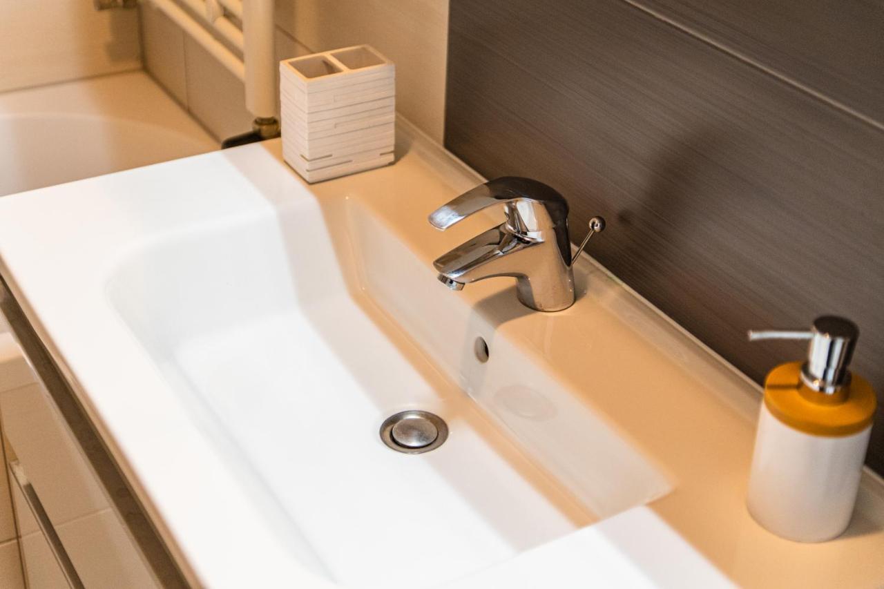 Repinc 32: Modern With Ev Charging *