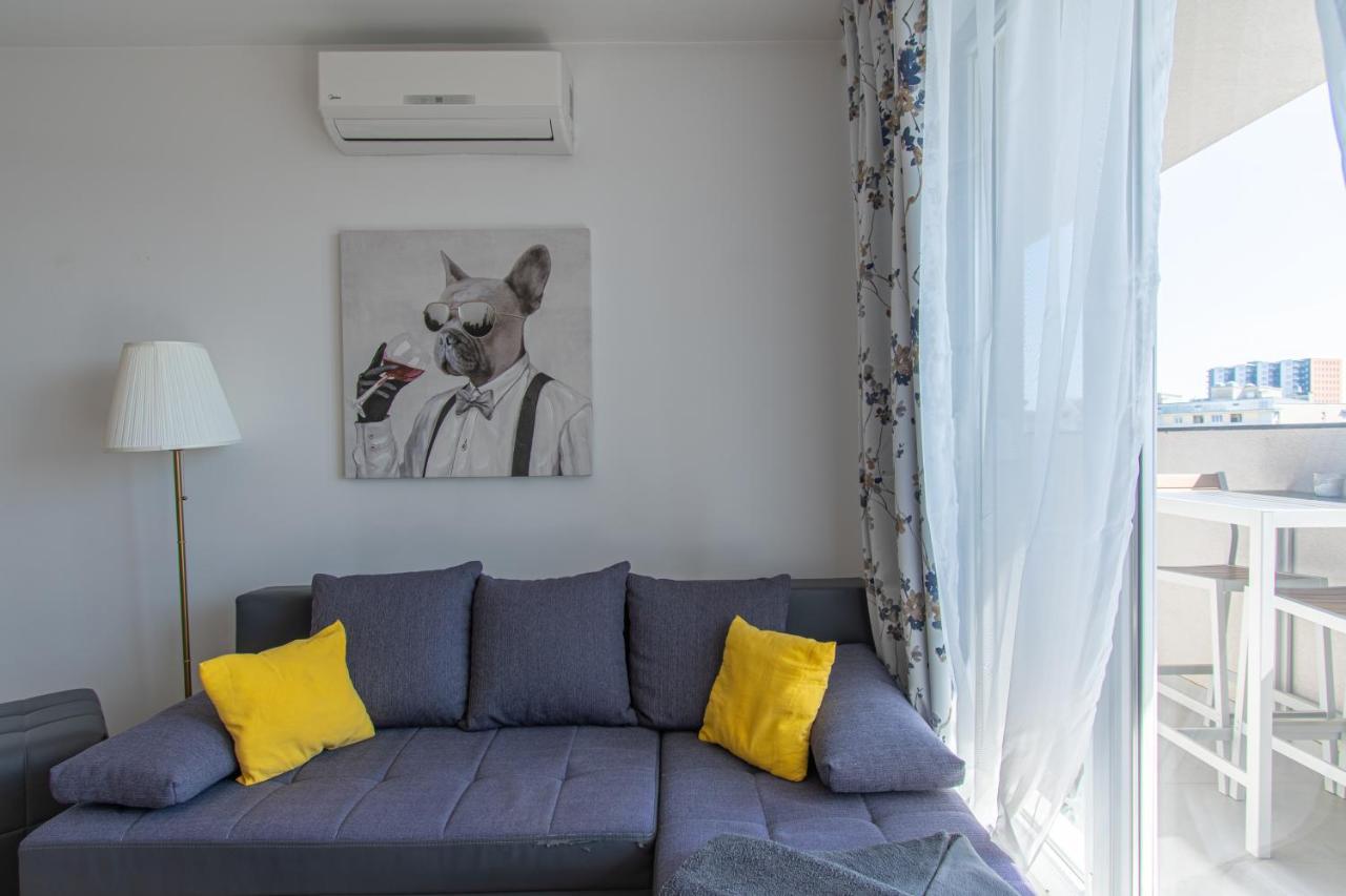 Repinc 32: Modern With Ev Charging *