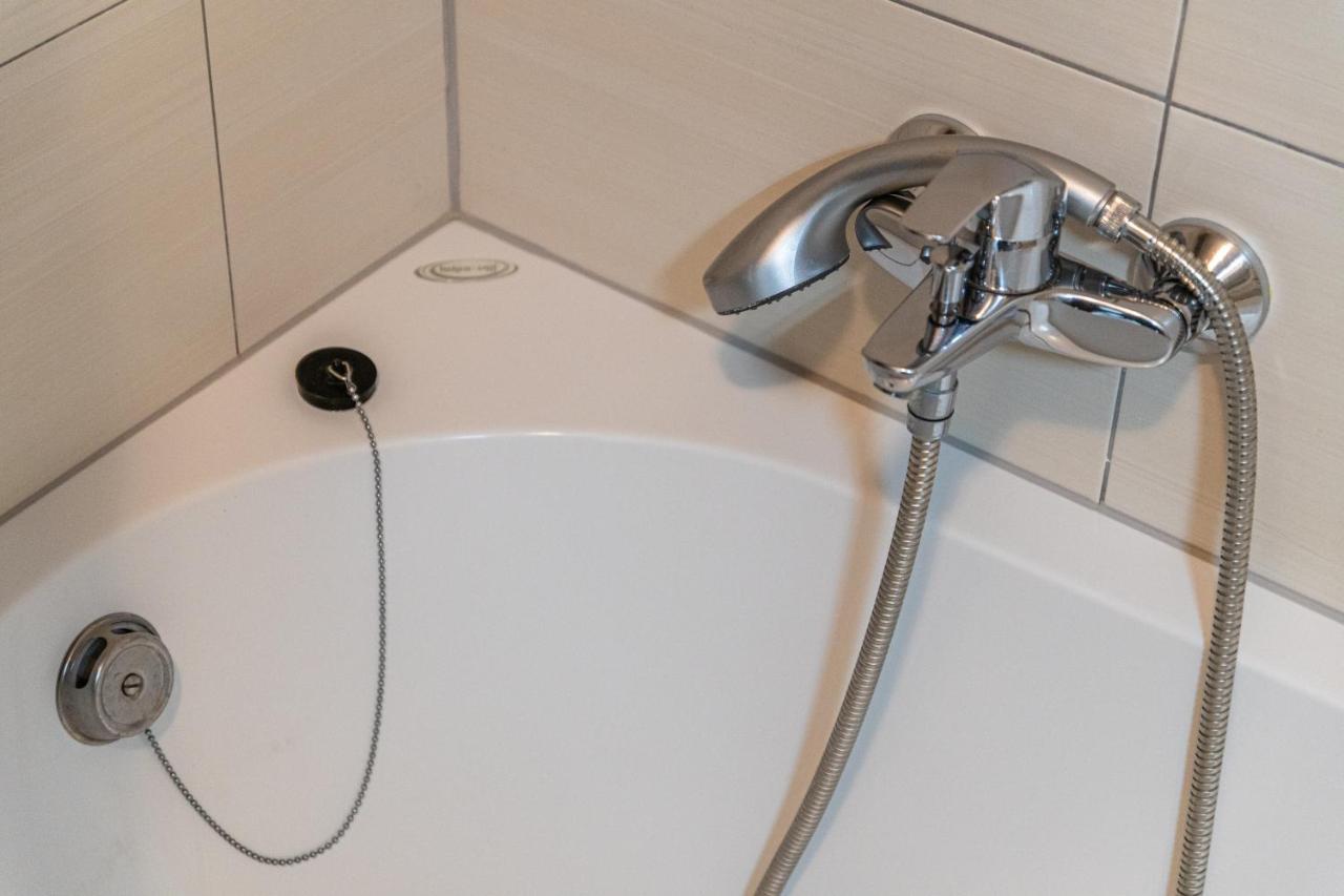 Repinc 32: Modern With Ev Charging *